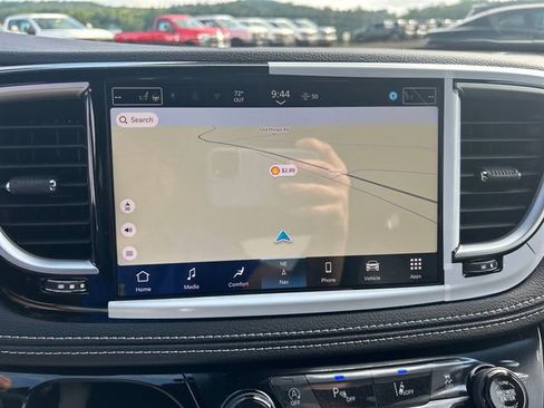 New 2026 Chrysler Pacifica Select image 26