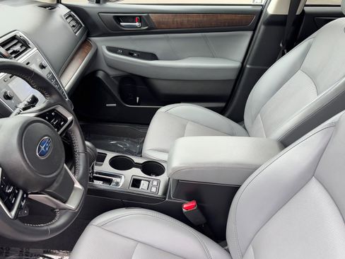 Used 2018 Subaru Outback 2.5i Limited image 19