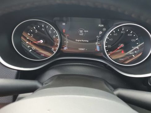 Used 2020 Jeep Compass Limited AWD/4WD image 10