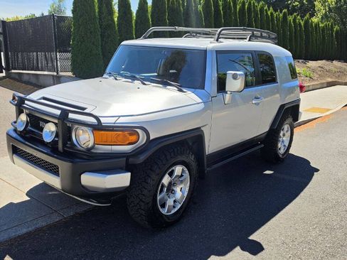 Used 2007 Toyota FJ Cruiser 4WD image 1