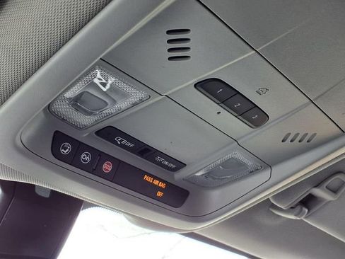 Used 2019 Chevrolet Equinox LT image 14