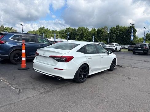 Used 2023 Honda Civic Sport image 4