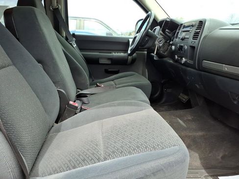 Used 2007 GMC Sierra 1500 SLE w/ SLE1 Preferred Package AWD/4WD image 13