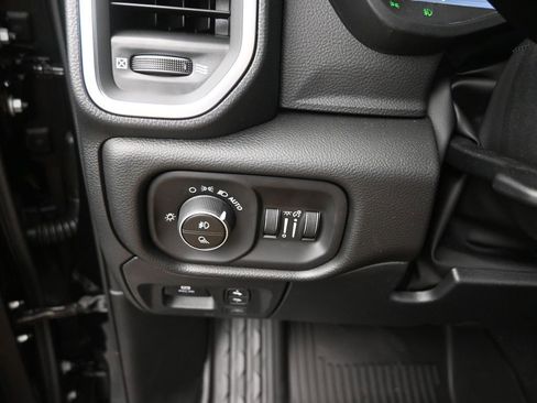 New 2026 RAM 1500 Big Horn AWD/4WD image 33