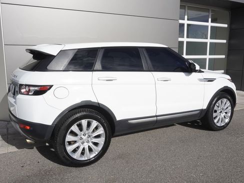 Used 2014 Land Rover Range Rover Evoque Prestige image 4