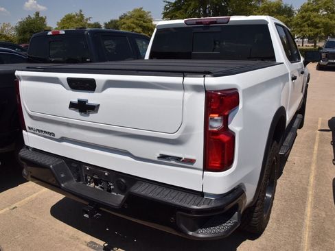 Used 2024 Chevrolet Silverado 1500 ZR2 w/ Technology Package AWD/4WD image 5
