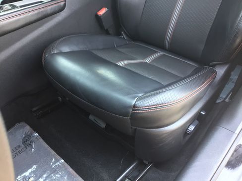 Used 2024 Nissan Altima 2.5 SR FWD image 10