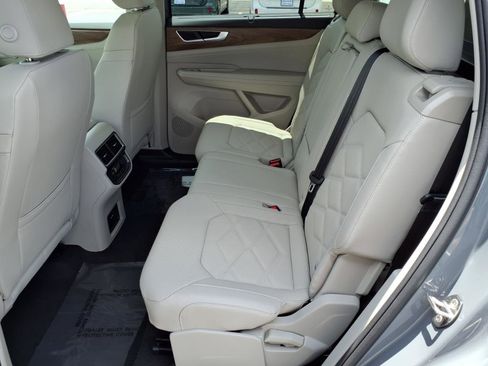 New 2026 Volkswagen Atlas SE image 11