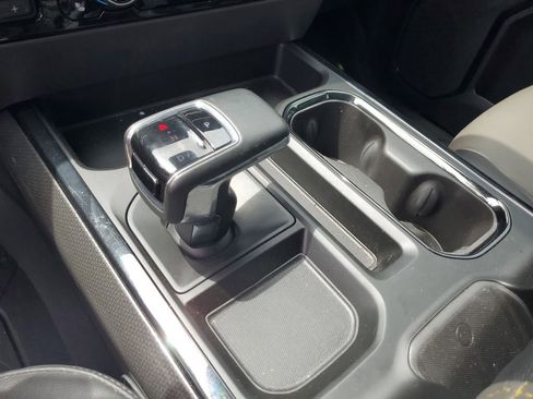 Used 2024 Chevrolet Silverado 1500 ZR2 w/ Technology Package image 28