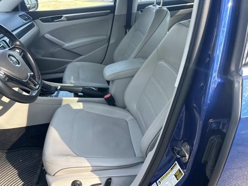 Used 2017 Volkswagen Passat 1.8T SE image 16