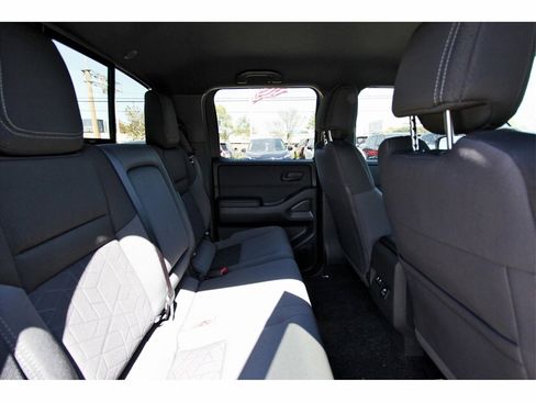 New 2026 Nissan Frontier SV w/ SV Convenience Package image 9