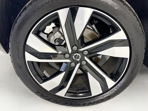 Used 2023 Volvo XC40 B5 Ultimate AWD/4WD image 33