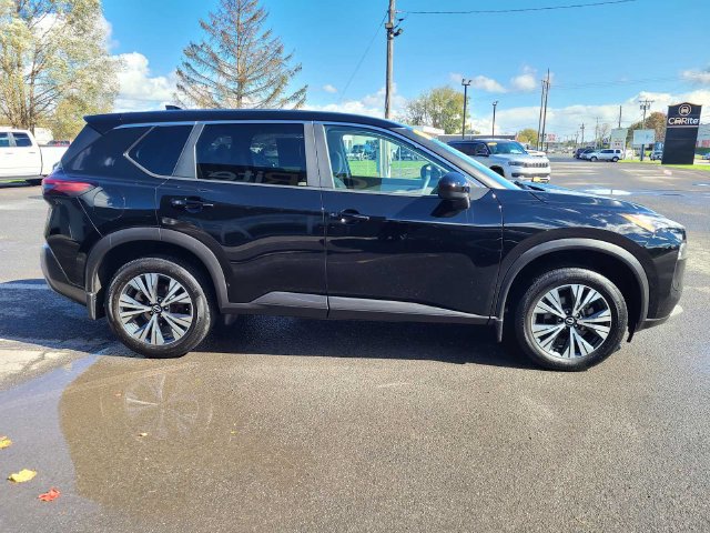 Used 2023 Nissan Rogue SV AWD/4WD image 5