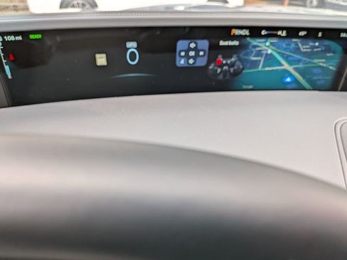 New 2025 Lincoln Nautilus Reserve image 22