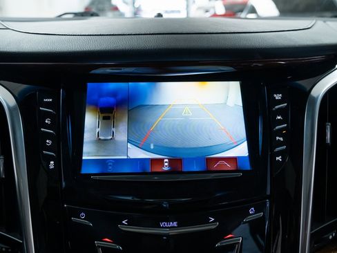 Used 2019 Cadillac Escalade ESV Premium Luxury image 13