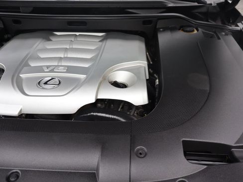 Used 2014 Lexus LX 570 4WD image 44