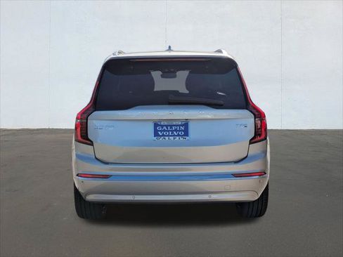 New 2026 Volvo XC90 T8 Plus w/ Protection Package Premier AWD/4WD image 5