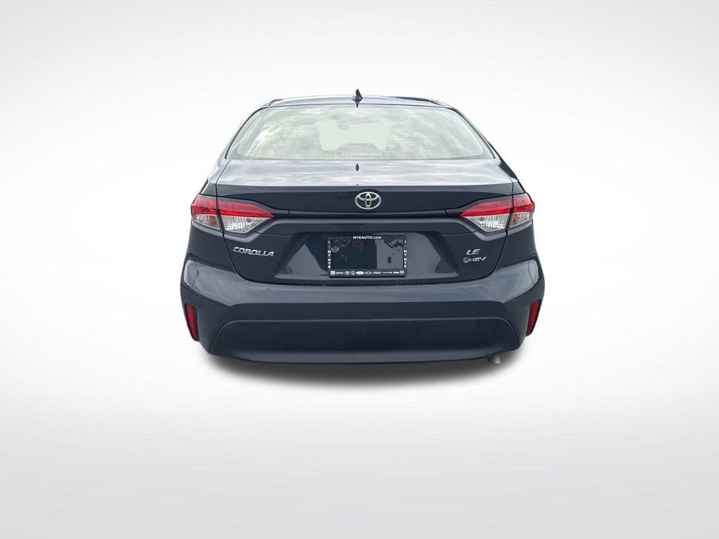 Used 2026 Toyota Corolla LE FWD image 4
