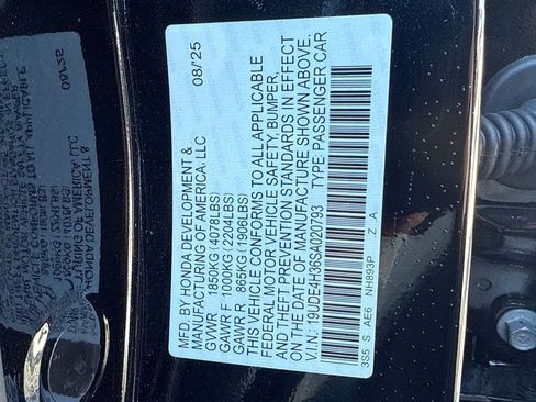 Certified 2025 Acura Integra A-Spec image 30