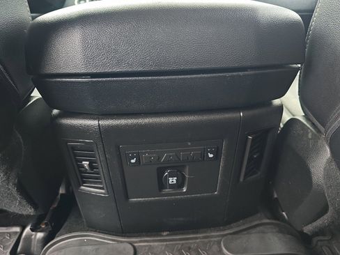 Used 2017 RAM 1500 Laramie w/ Convenience Group image 19