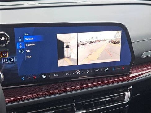 New 2026 Chevrolet Traverse Z71 image 13