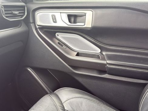 Used 2020 Ford Explorer ST w/ ST Street Pack image 24