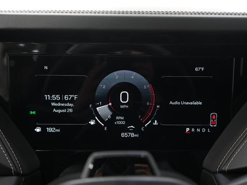 Used 2025 GMC Yukon Elevation AWD/4WD image 24