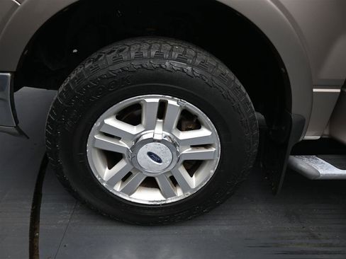 Used 2004 Ford F150 Lariat image 17