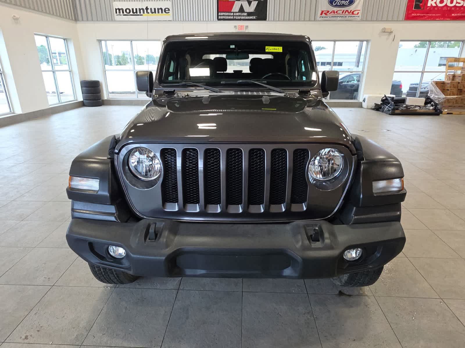 Used 2020 Jeep Wrangler Sport AWD/4WD image 2