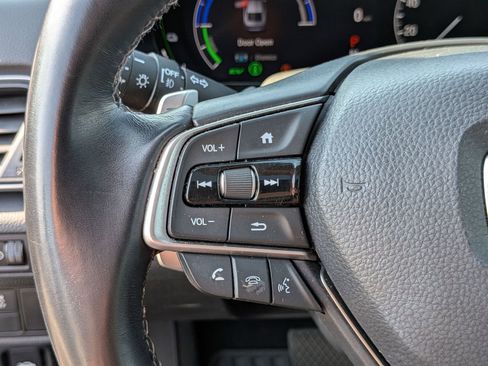 Used 2021 Honda Accord Touring image 18