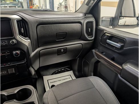 Used 2021 Chevrolet Silverado 2500 LT AWD/4WD image 12