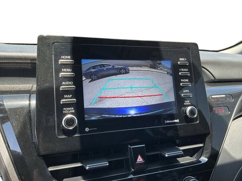 Used 2021 Toyota Camry SE FWD image 13