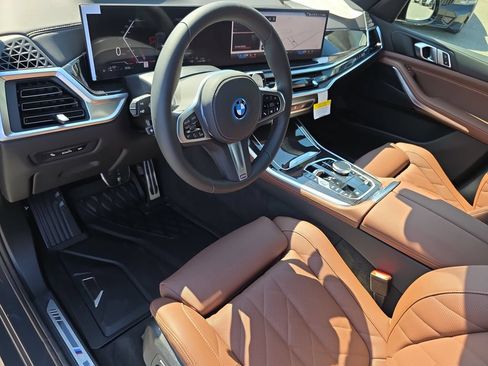 New 2026 BMW X5 xDrive50e w/ M Sport Package AWD/4WD image 9