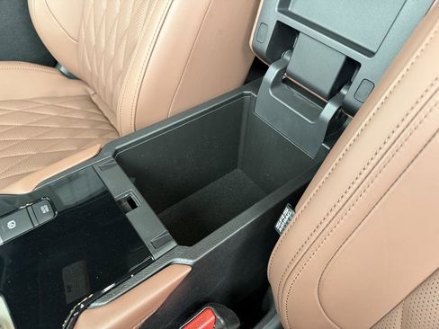 Used 2025 Mitsubishi Outlander SEL image 27