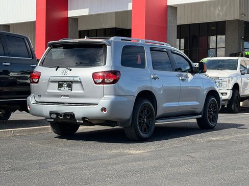 Used 2018 Toyota Sequoia Limited w/ Safety & Convenience Package AWD/4WD image 54