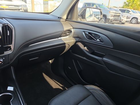 Used 2020 Chevrolet Traverse Premier w/ Redline Edition FWD image 10