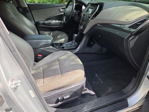 Used 2014 Hyundai Santa Fe Sport 2.0T FWD image 9