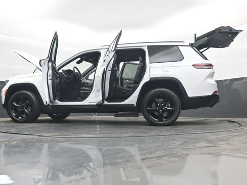 Used 2024 Jeep Grand Cherokee L Laredo image 38