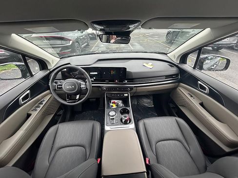 New 2026 Kia Carnival LXS image 19