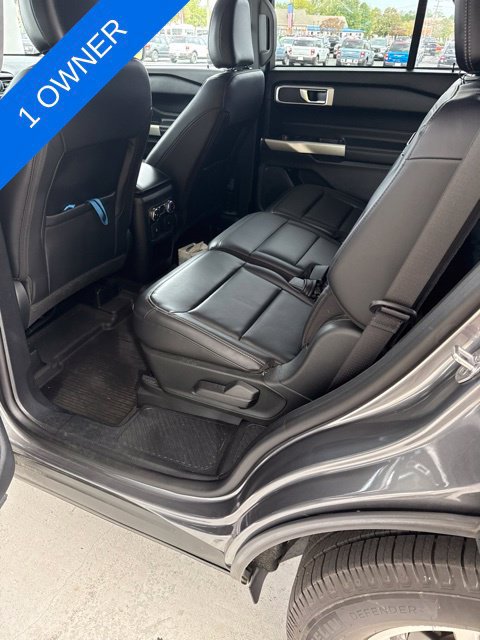 Used 2021 Ford Explorer XLT w/ Equipment Group 202A RWD image 13