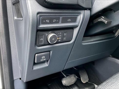 Used 2022 Ford F150 XLT w/ Equipment Group 302A High image 35