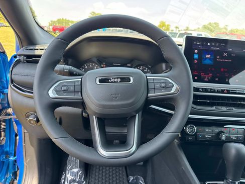 New 2026 Jeep Compass Latitude AWD/4WD image 27