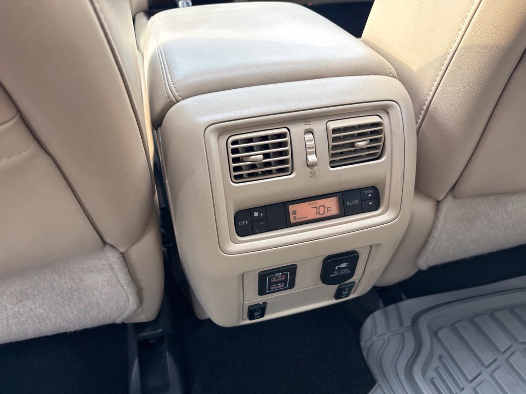 Used 2018 Nissan Pathfinder Platinum FWD image 20