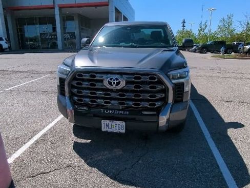 Used 2024 Toyota Tundra Platinum AWD/4WD image 6