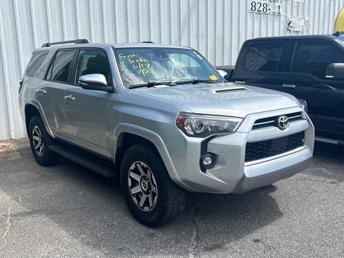 Used 2022 Toyota 4Runner TRD Off-Road Premium AWD/4WD image 5