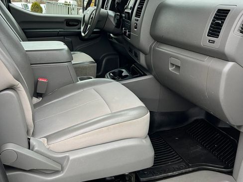 Used 2018 Nissan NV 2500 SV w/ Navigation Package image 14