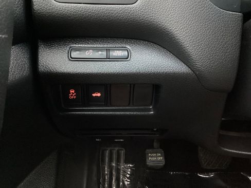 Used 2015 Nissan Altima 2.5 SV FWD image 39