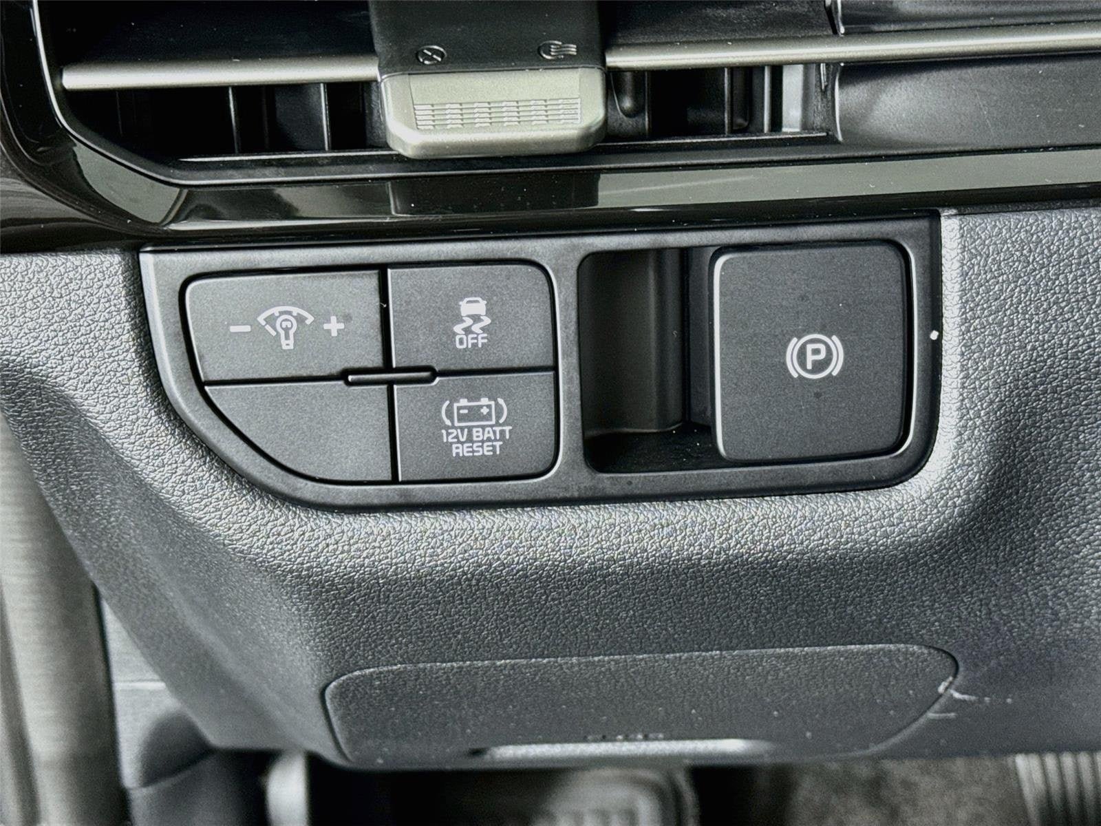 Certified 2026 Kia Sportage S AWD/4WD image 10