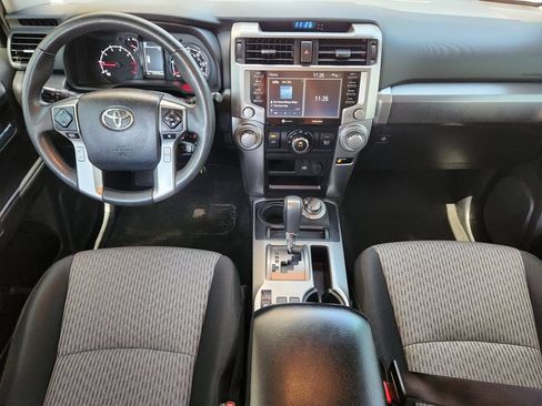 Used 2021 Toyota 4Runner SR5 AWD/4WD image 10