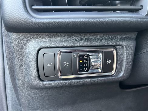 Used 2025 Lincoln Corsair Reserve w/ Equipment Group 202A image 15